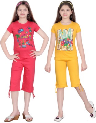 

Sini Mini Girls Casual Top Capri(Multicolor, Multi color