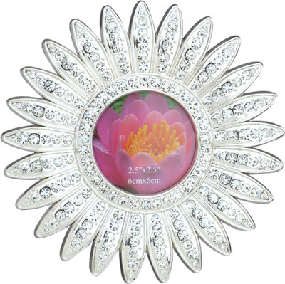 

The Divine Luxury Sunrays Round Silver-plated Photo Frame(Silver, 1 Photos)