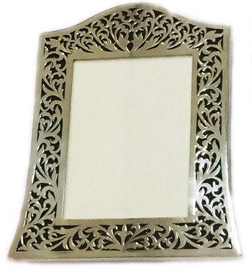 

Belirams Silver-plated Photo Frame(Silver, 1 Photos)