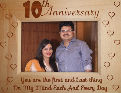 

Tied Ribbons Wood Photo Frame(Brown, 1 Photos)