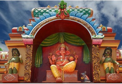 Pitaara Box Gods Hindu Temple South India Kerala Unframed Wall Art Painting Print Canvas 16 inch x 23.6 inch Painting(Without Frame)