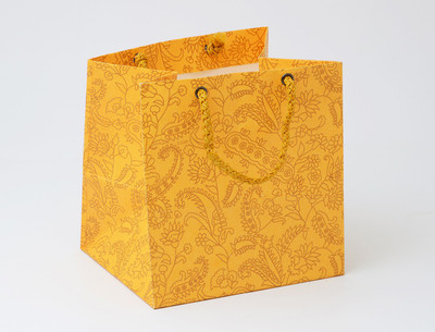 

Bdpp Paper Processers Wine Bottle Printed Party Bag(Yellow, Gold, Pack of 10)