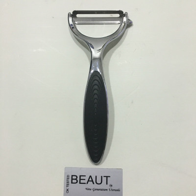 

Beaut Y Shaped Peeler(Black)