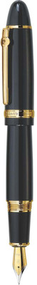 

Pierre Cardin Chancellor Fountain Pen