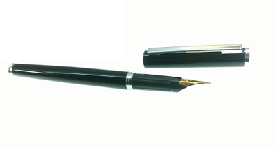 

HE Retail Formal Indian Fountain Pen