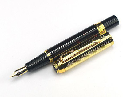 

Auteur Stylish Signature Collection Wine Colour Fountain Pen