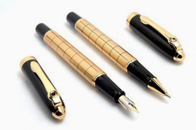 

Dikawen Executive Golden Check Set Pen Gift Set(Pack of 2)