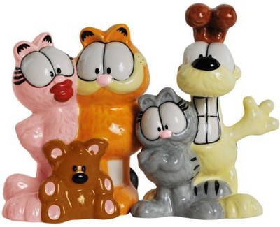 

Westland Giftware Magnetic Ceramic Garfield And Friends Salt And Pepper Shaker Set