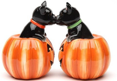 

Pacific Giftware Cat Pumpkins Magnetic Salt And Pepper Shakers