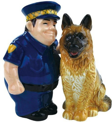 

Westland Giftware Mwah Police And German Shepherd Magnetic Ceramic Salt And Pepper Set