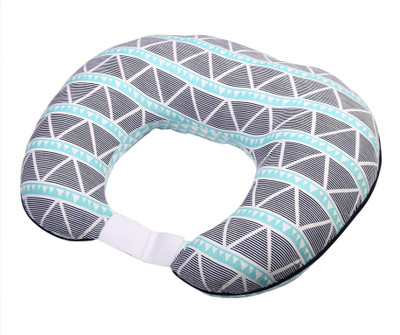 

Bacati Triangles Feeding/Nursing Pillow(Multicolor)