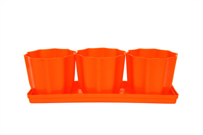 

Planters ORANGE JAMES POTS (PACK OF 3 WITH TRAY) Plant Container Set(Plastic)