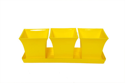 

Planters YELLOW ORION POTS (PACK OF 3 WITH TRAY) Plant Container Set(Pack of 4, Plastic)