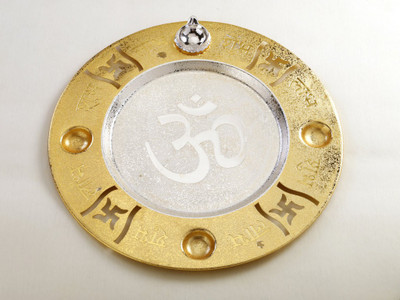

Ojas Aum Gold Plated(1 Pieces, Gold)