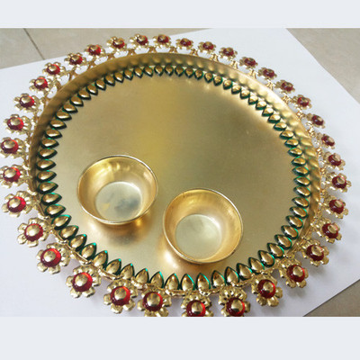 

Nehal Arts Cast Iron(3 Pieces, Gold, Red, Green)