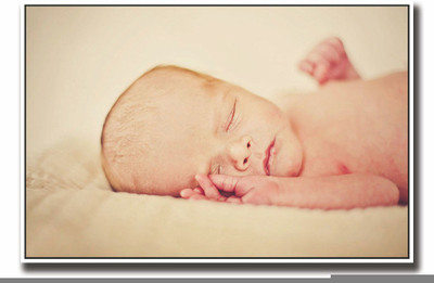 

Posterhouzz Baby sleeping Fine Art Print(12 inch X 18 inch, Rolled)