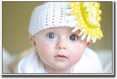

Posterhouzz Beautiful baby eyes Fine Art Print(12 inch X 18 inch, Rolled)