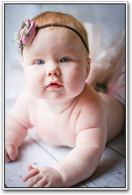 

Cute Baby Photographic Paper(18 inch X 12 inch)