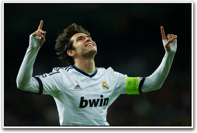 

Kaka Football Photographic Paper(12 inch X 18 inch)