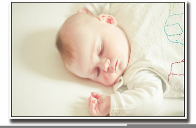 

Posterhouzz Newborn in White Fine Art Print(12 inch X 18 inch, Rolled)