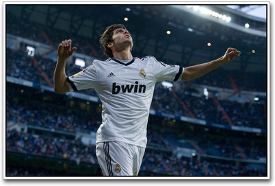 

Kaka Football Photographic Paper(12 inch X 18 inch)