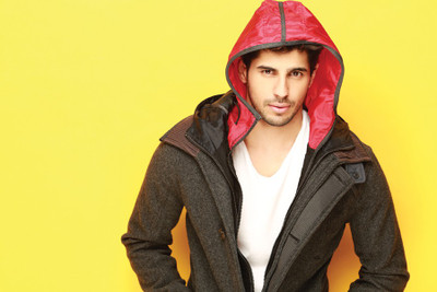 

ESP Creation Sidharth Malhotra 12x18 Inch Paper Poster Paper Print(18 inch X 12 inch, Rolled)