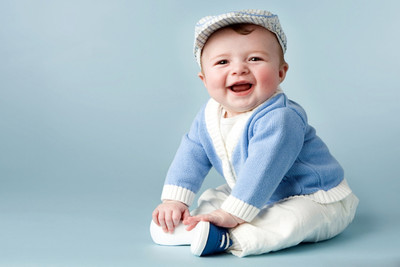 

Posterhouzz Babys 'Love - Crawling Baby (2) Paper Print(18 inch X 12 inch, Rolled)