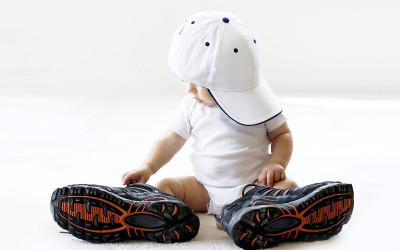 

Posterhouzz Cute Baby in Big Shoes Photographic Paper(12 inch X 18 inch, Rolled)