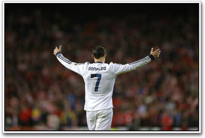 

Ronaldo 7 football Paper Print(12 inch X 18 inch)
