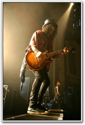 

Slash from Guns n Roses Photographic Paper(18 inch X 12 inch)