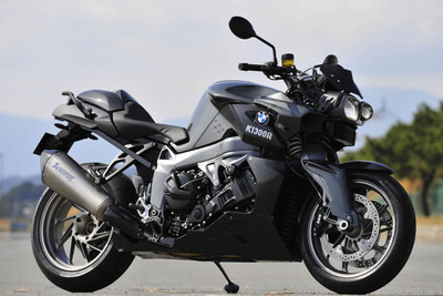 

Posterhouzz BMW Bike Poster Paper Print(12 inch X 18 inch, Rolled)