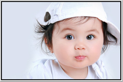 

Baby With White Hat Poster Paper Print(12 inch X 18 inch, Rolled)
