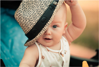 

Baby n Hat Photographic Paper(13 inch X 19 inch, Rolled)