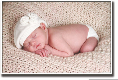 

Posterhouzz Baby sleeping with a white hat Fine Art Print(12 inch X 18 inch, Rolled)