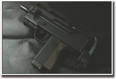 

Automatic gun Fine Art Print(12 inch X 18 inch, Rolled)