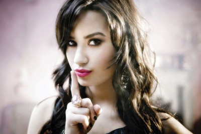 

Posterhouzz Demi Lovato Poster Fine Art Print(12 inch X 18 inch, Rolled)