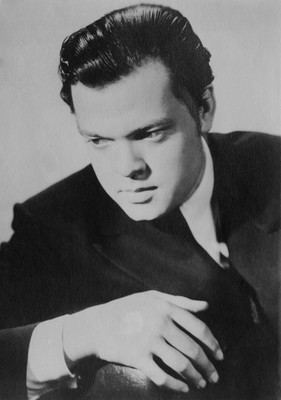 10% OFF on Orson Welles Fine Art Print(23 inch X 16.143333333333334 inch)