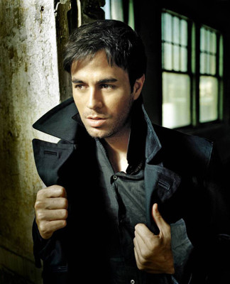 

Enrique Iglesias Photographic Paper(18 inch X 12 inch, Rolled)