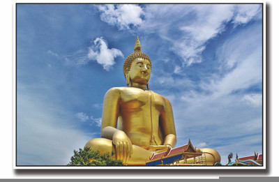 

Posterhouzz Huge Buddha statue in temple Fine Art Print(12 inch X 18 inch, Rolled)
