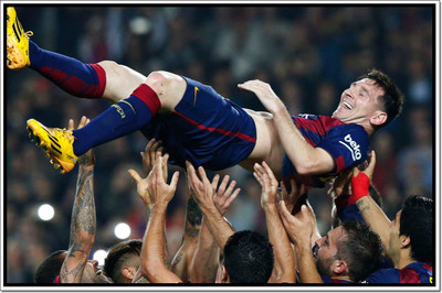 Posterhouzz Lionel Messi Poster Paper Print(12 inch X 18 inch, Rolled)