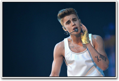 

Justin Bieber Photographic Paper(12 inch X 18 inch)