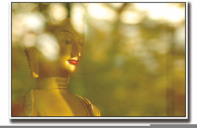 

Posterhouzz Buddhism religion Fine Art Print(12 inch X 18 inch, Rolled)