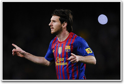 

Lionel Messi Football Photographic Paper(12 inch X 18 inch)
