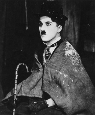 10% OFF on Charlie Chaplin Fine Art Print(20.406666666666666 inch X 17 inch)