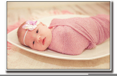 

Posterhouzz Adorable cute baby in pink Fine Art Print(12 inch X 18 inch, Rolled)