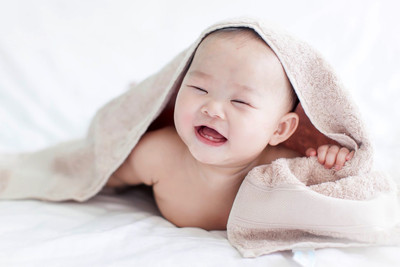 

Child's Love - Cute Baby In a Towel Paper Print(12 inch X 18 inch, Streched)