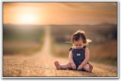 

Sweet Small Girl Paper Print(12 inch X 18 inch)