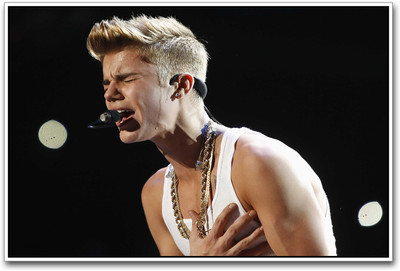 

Justin Bieber Photographic Paper(12 inch X 18 inch)