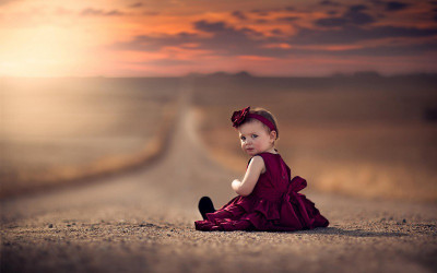 

Posterhouzz Cute Baby Enjoying Sun Photographic Paper(12 inch X 18 inch, Rolled)