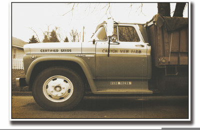 

Posterhouzz Vintage truck Fine Art Print(12 inch X 18 inch, Rolled)